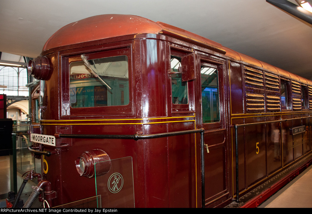 Metropolitan Railway electric locomotive No. 5 'John Hampden